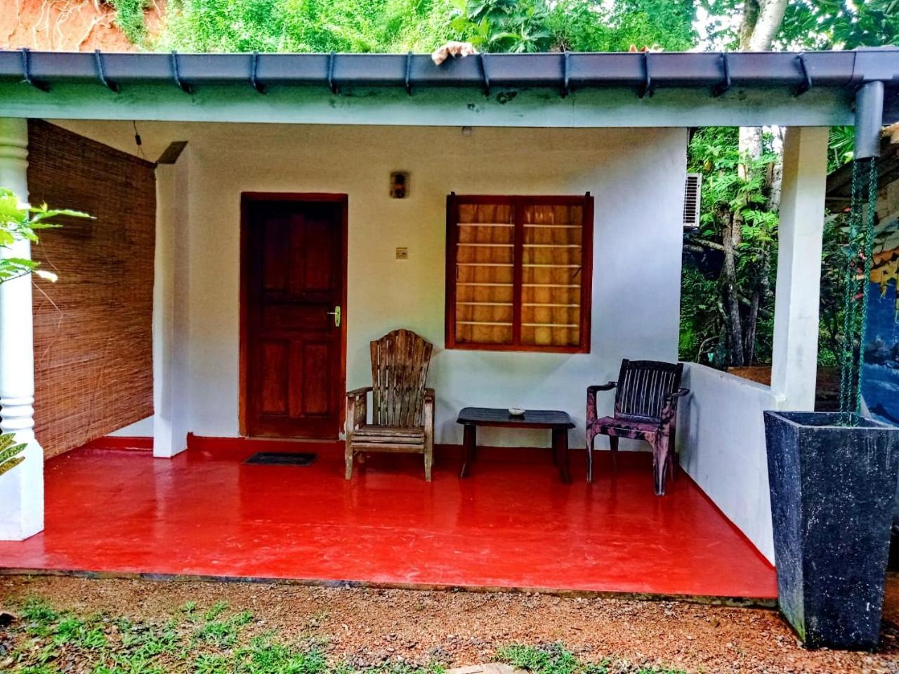 Arachchi Guest House Mirissa Exteriör bild